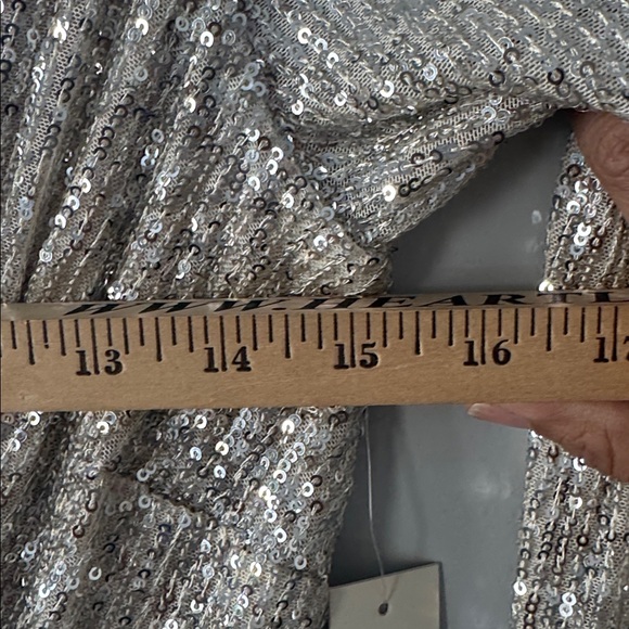 Eliza J Sequined Jumpsuit Brand New with Tags Size 6 - Picture 11 of 13